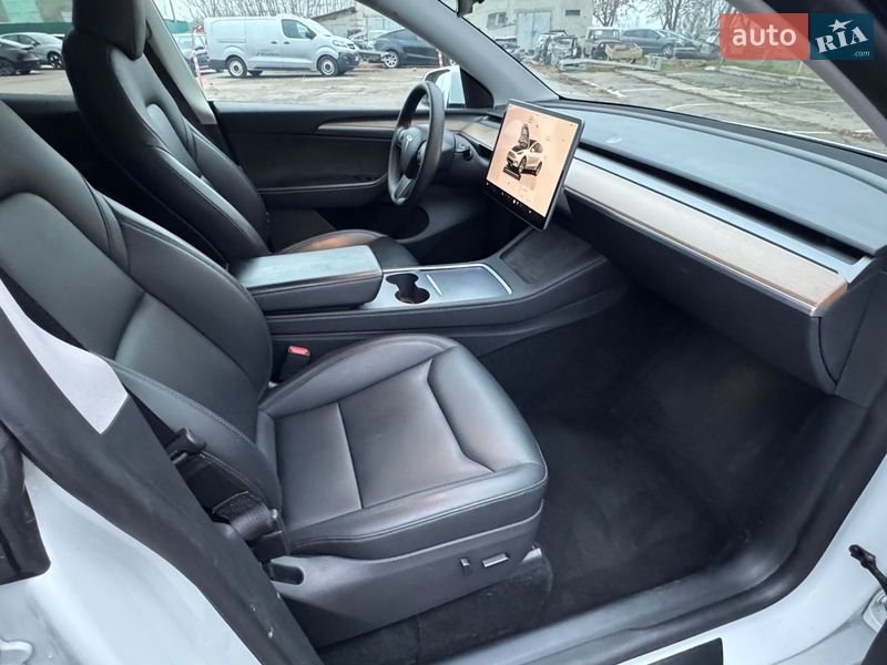 Позашляховик / Кросовер Tesla Model Y 2023 в Рівному