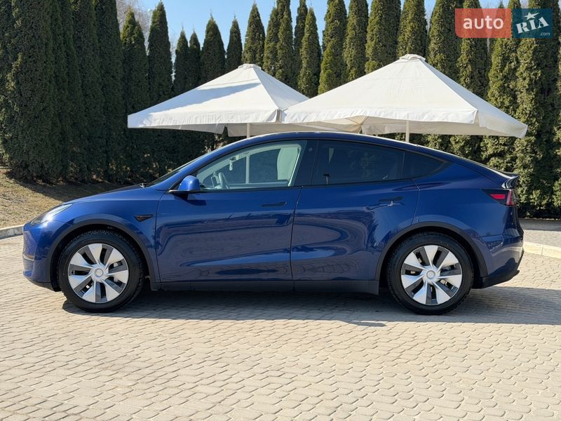Позашляховик / Кросовер Tesla Model Y 2023 в Львові фото 8 Позашляховик / Кросовер Tesla Model Y 2023 в Львові