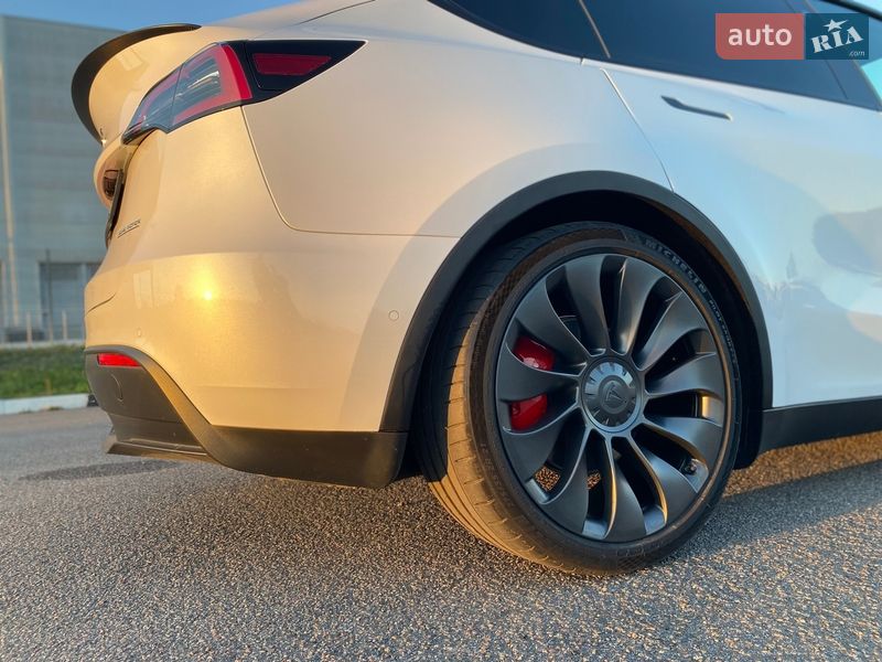Позашляховик / Кросовер Tesla Model Y 2022 в Рівному фото 26 Позашляховик / Кросовер Tesla Model Y 2022 в Рівному