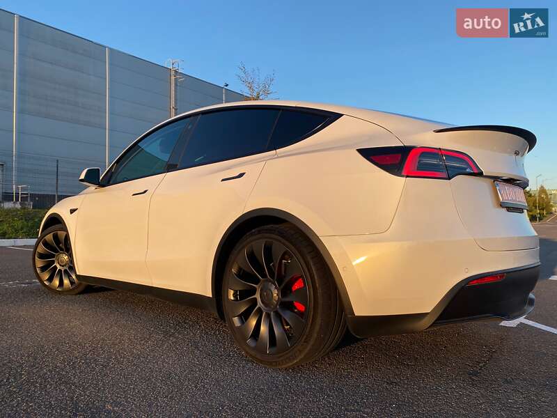 Tesla Model Y 2022 Tesla Model Y 2022