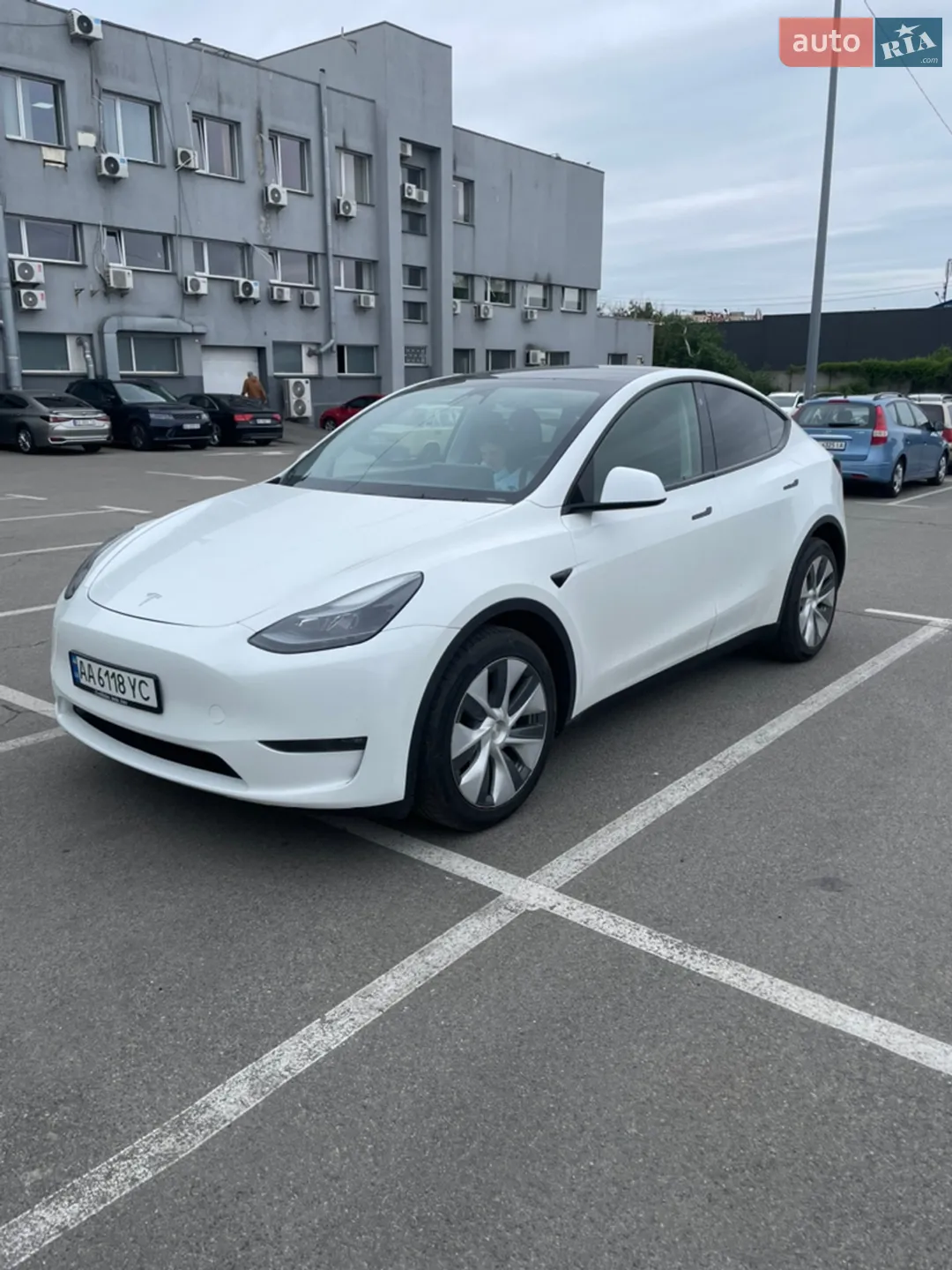 2022 Tesla Model Y - фото 1