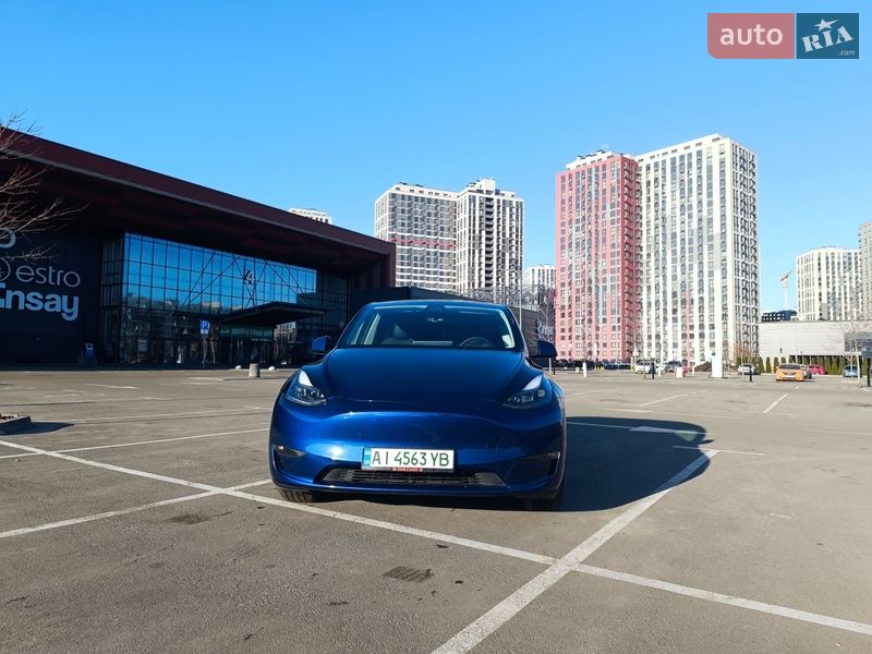 Внедорожник / Кроссовер Tesla Model Y 2022 в Киеве