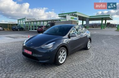 Позашляховик / Кросовер Tesla Model Y 2021 в Харкові