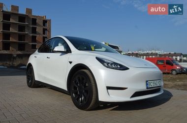 Внедорожник / Кроссовер Tesla Model Y 2020 в Ровно