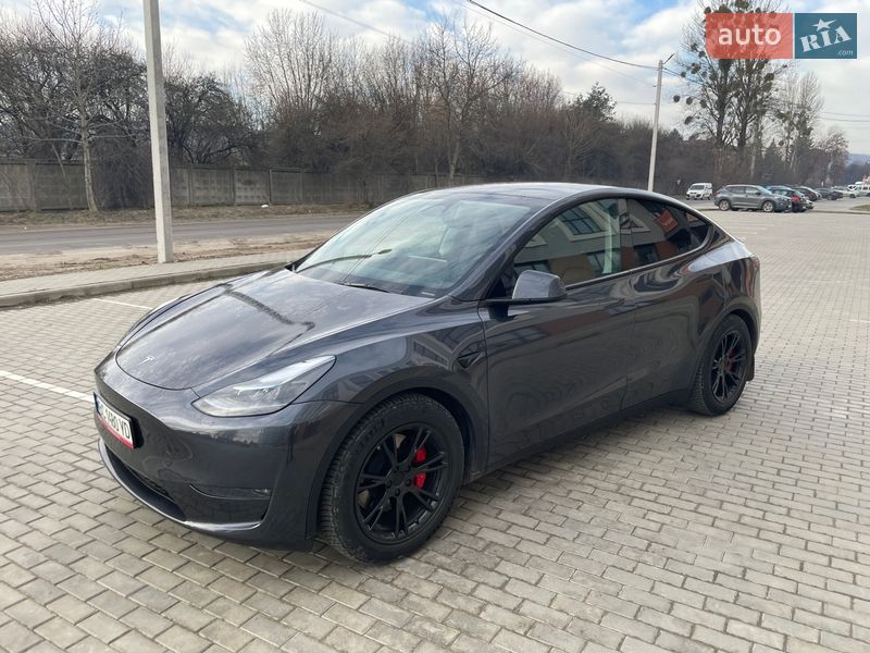 Внедорожник / Кроссовер Tesla Model Y 2024 в Львове