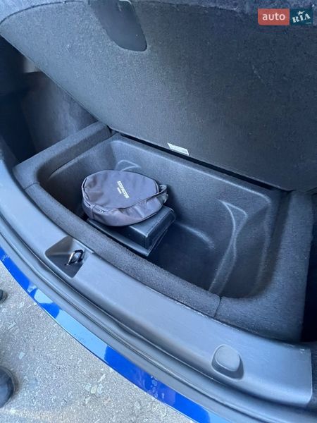 Внедорожник / Кроссовер Tesla Model Y 2021 в Киеве фото 29 Внедорожник / Кроссовер Tesla Model Y 2021 в Киеве