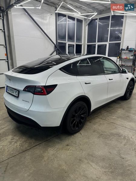 Внедорожник / Кроссовер Tesla Model Y 2023 в Киеве