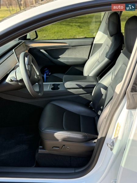 Внедорожник / Кроссовер Tesla Model Y 2023 в Одессе