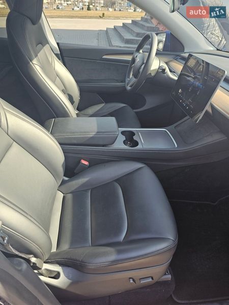 Внедорожник / Кроссовер Tesla Model Y 2023 в Львове