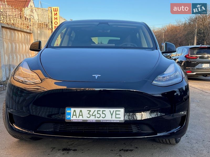 Позашляховик / Кросовер Tesla Model Y 2023 в Києві