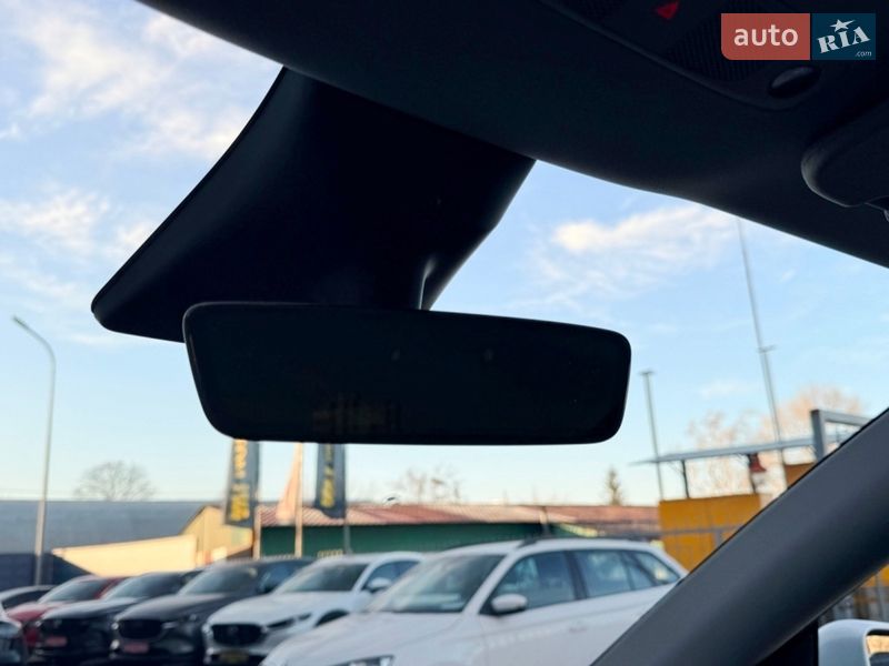 Внедорожник / Кроссовер Tesla Model Y 2023 в Киеве