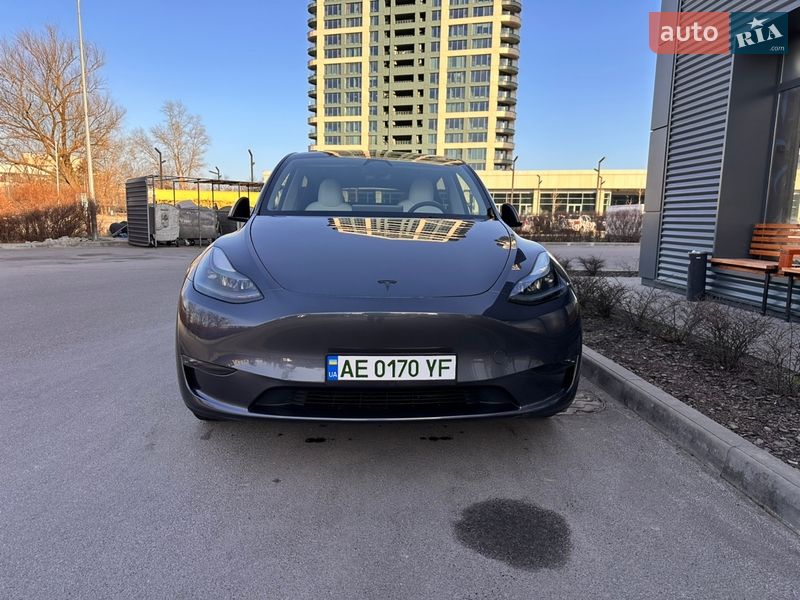 Позашляховик / Кросовер Tesla Model Y 2023 в Дніпрі