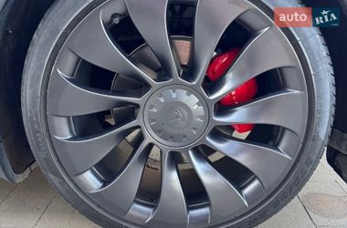 Внедорожник / Кроссовер Tesla Model Y 2022 в Ужгороде