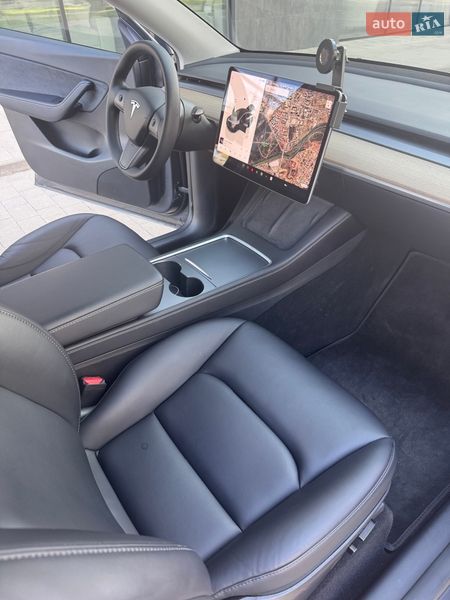 Внедорожник / Кроссовер Tesla Model Y 2022 в Ужгороде фото 43 Внедорожник / Кроссовер Tesla Model Y 2022 в Ужгороде
