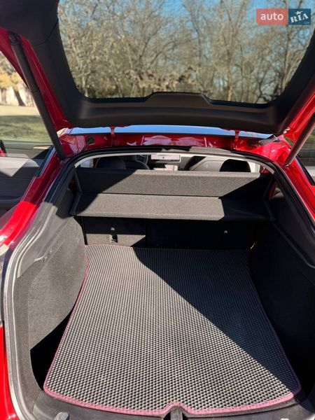 Внедорожник / Кроссовер Tesla Model Y 2023 в Одессе фото 25 Внедорожник / Кроссовер Tesla Model Y 2023 в Одессе