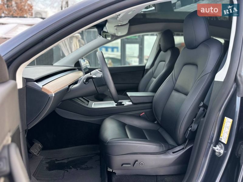 Позашляховик / Кросовер Tesla Model Y 2022 в Києві фото 13 Позашляховик / Кросовер Tesla Model Y 2022 в Києві