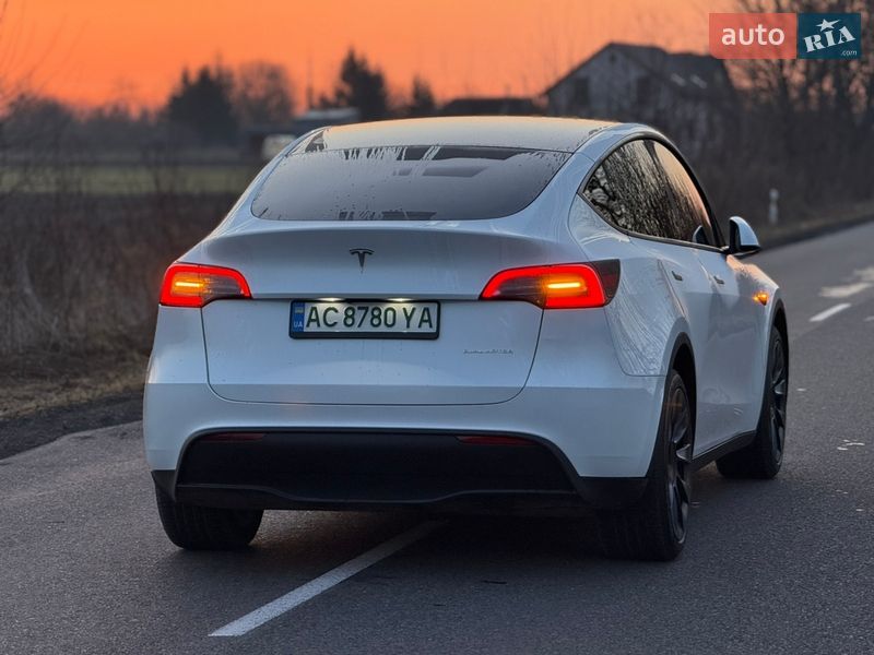 Внедорожник / Кроссовер Tesla Model Y 2022 в Луцке