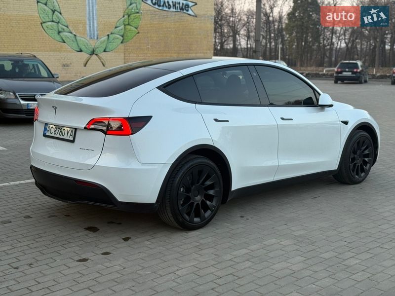 Внедорожник / Кроссовер Tesla Model Y 2022 в Луцке