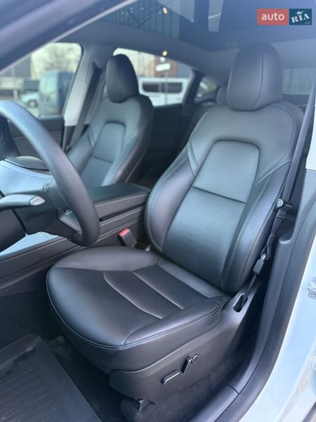 Внедорожник / Кроссовер Tesla Model Y 2022 в Луцке