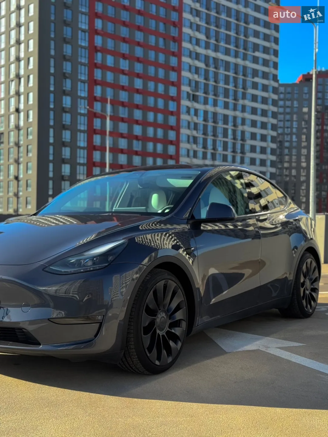 2022 Tesla Model Y - мініатюра 5