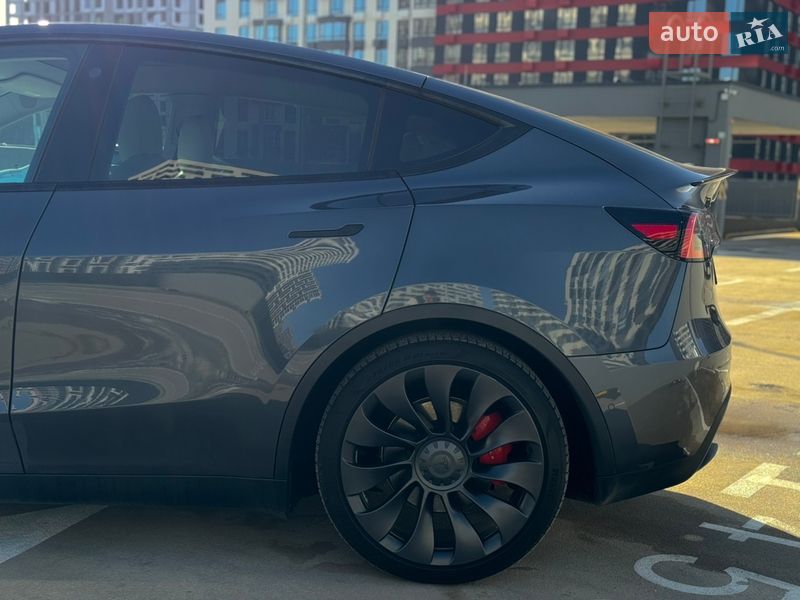 Позашляховик / Кросовер Tesla Model Y 2022 в Києві фото 7 Позашляховик / Кросовер Tesla Model Y 2022 в Києві