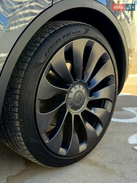 Позашляховик / Кросовер Tesla Model Y 2022 в Києві фото 15 Позашляховик / Кросовер Tesla Model Y 2022 в Києві