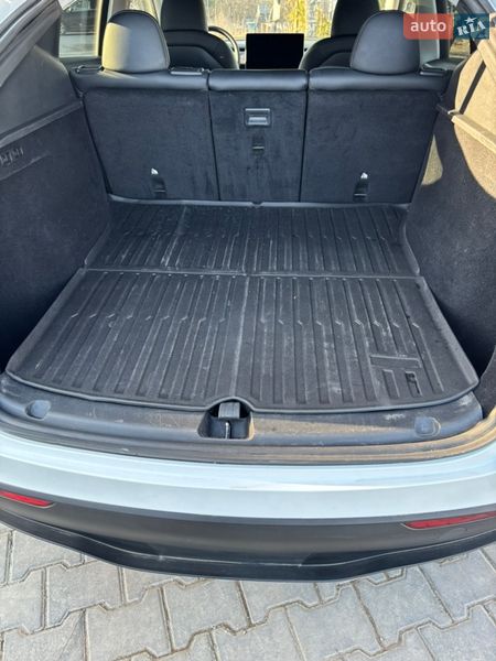 Позашляховик / Кросовер Tesla Model Y 2023 в Тернополі