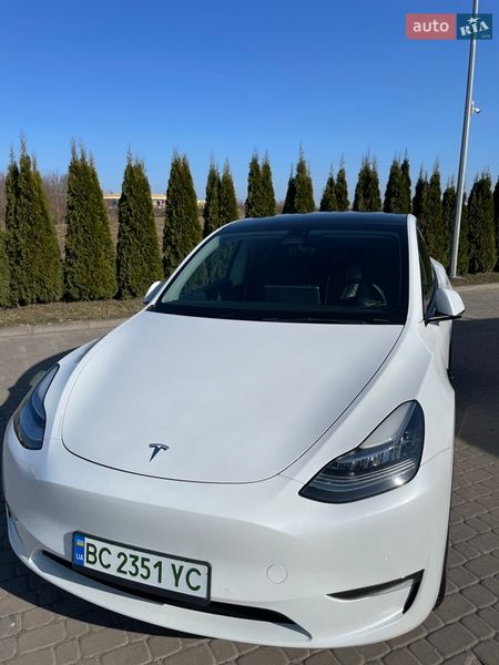 Позашляховик / Кросовер Tesla Model Y 2021 в Львові