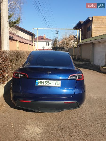 Внедорожник / Кроссовер Tesla Model Y 2023 в Одессе