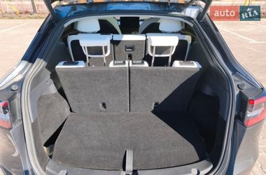 Внедорожник / Кроссовер Tesla Model Y 2021 в Киеве