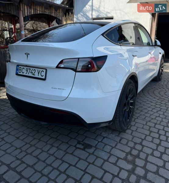 Внедорожник / Кроссовер Tesla Model Y 2021 в Львове