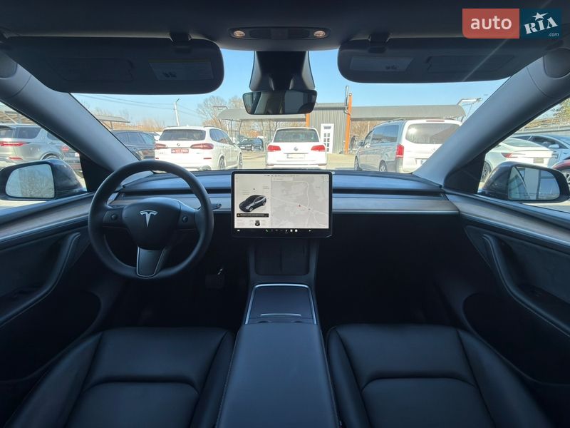 Внедорожник / Кроссовер Tesla Model Y 2024 в Черновцах