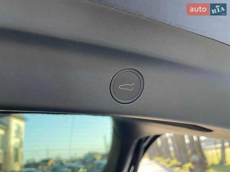 Внедорожник / Кроссовер Tesla Model Y 2024 в Стрые