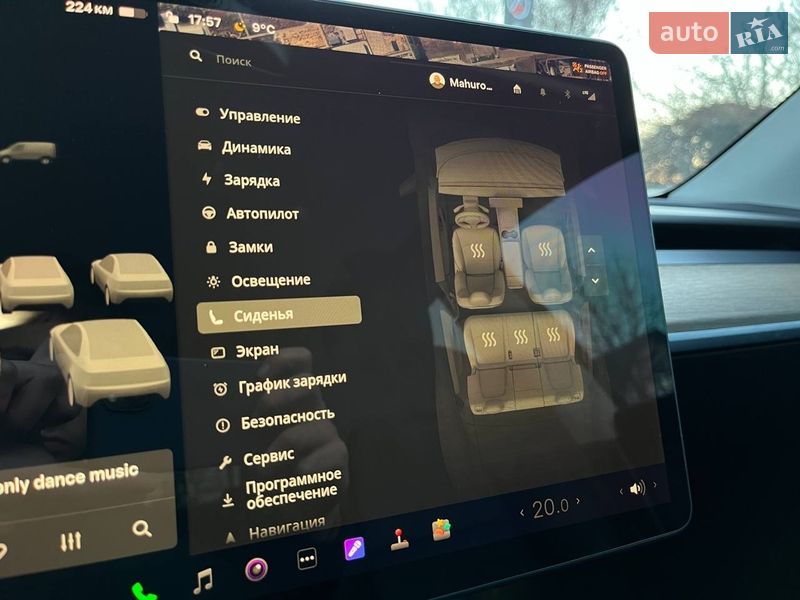 Внедорожник / Кроссовер Tesla Model Y 2022 в Киеве