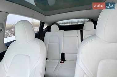 Внедорожник / Кроссовер Tesla Model Y 2022 в Киеве