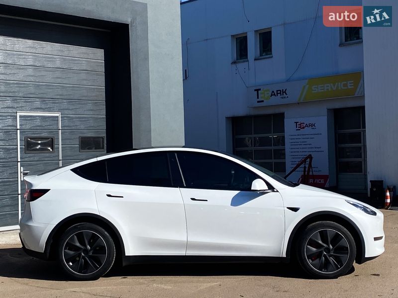 Внедорожник / Кроссовер Tesla Model Y 2023 в Киеве фото 5 Внедорожник / Кроссовер Tesla Model Y 2023 в Киеве