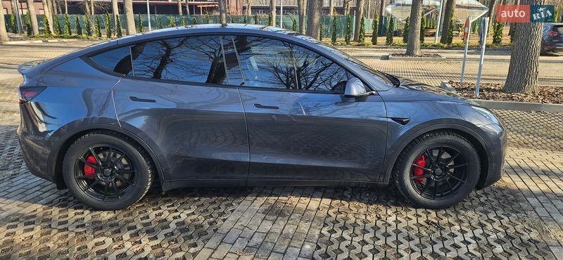Внедорожник / Кроссовер Tesla Model Y 2023 в Харькове