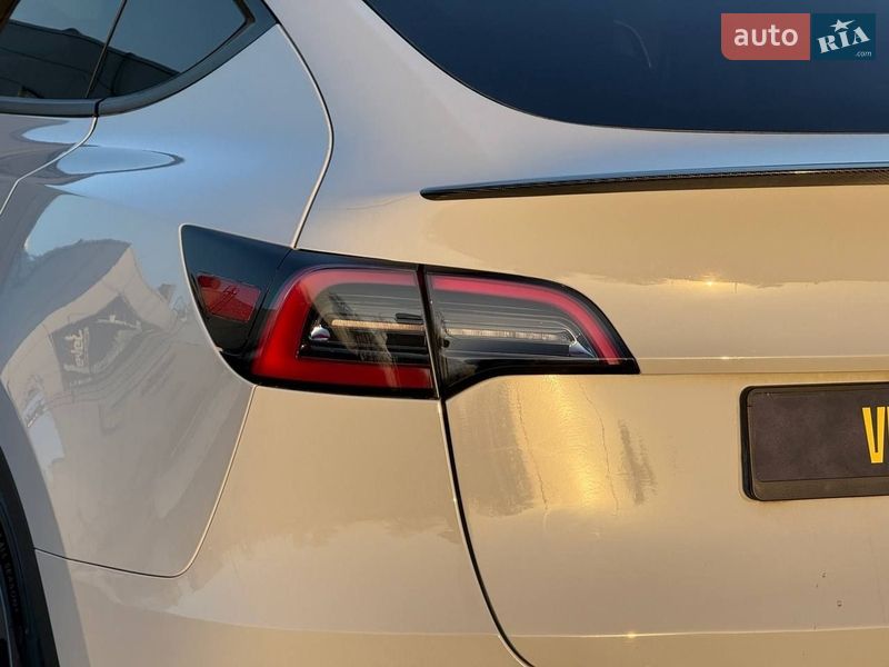 Внедорожник / Кроссовер Tesla Model Y 2023 в Киеве фото 9 Внедорожник / Кроссовер Tesla Model Y 2023 в Киеве