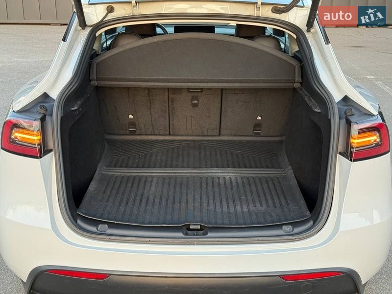 Внедорожник / Кроссовер Tesla Model Y 2023 в Киеве фото 37 Внедорожник / Кроссовер Tesla Model Y 2023 в Киеве