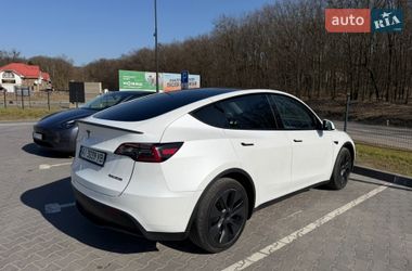 Внедорожник / Кроссовер Tesla Model Y 2024 в Ужгороде