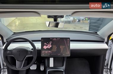 Внедорожник / Кроссовер Tesla Model Y 2021 в Киеве