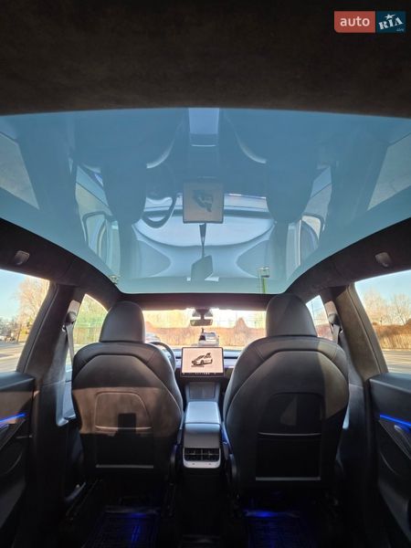 Внедорожник / Кроссовер Tesla Model Y 2023 в Днепре