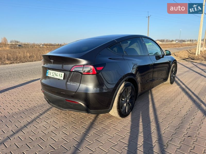 Внедорожник / Кроссовер Tesla Model Y 2024 в Ровно