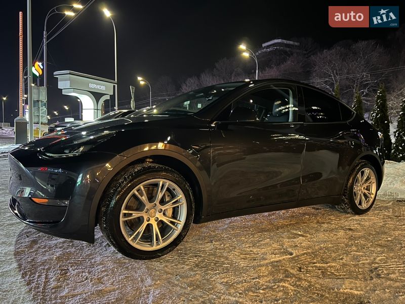 Позашляховик / Кросовер Tesla Model Y 2024 в Броварах