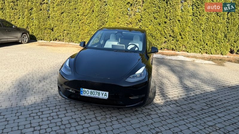 Позашляховик / Кросовер Tesla Model Y 2024 в Тернополі