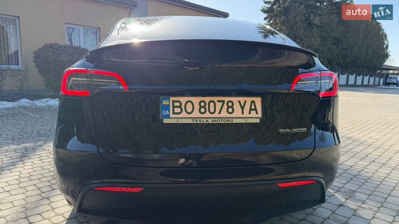 Позашляховик / Кросовер Tesla Model Y 2024 в Тернополі