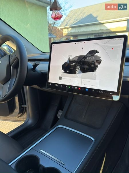 Внедорожник / Кроссовер Tesla Model Y 2023 в Дрогобыче