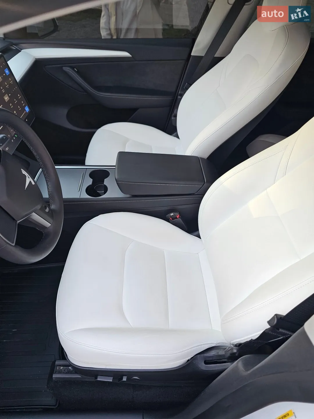 2023 Tesla Model Y - мініатюра 40