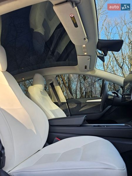 Внедорожник / Кроссовер Tesla Model Y 2023 в Днепре
