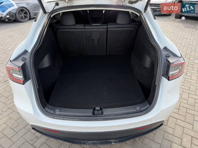 Внедорожник / Кроссовер Tesla Model Y 2022 в Луцке